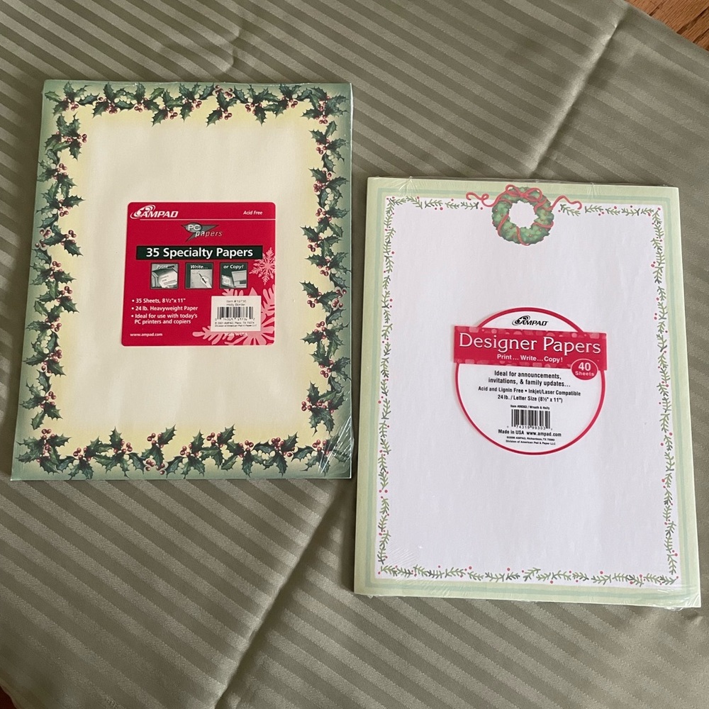 * FREE WITH ANY HOLIDAY ITEM PURCHASE ADD IT A BUNDLE.* Paper set
